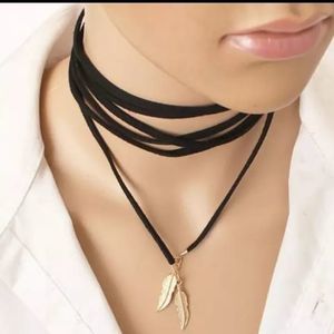 Black Choker sue Necklace Gothic Punk Velvet Long Pendant Women Collar Jewelry C